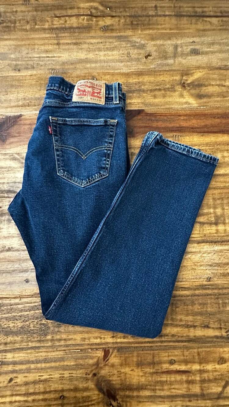 Levi's 505 Jeans Size 34x32 Dark Wash Denim